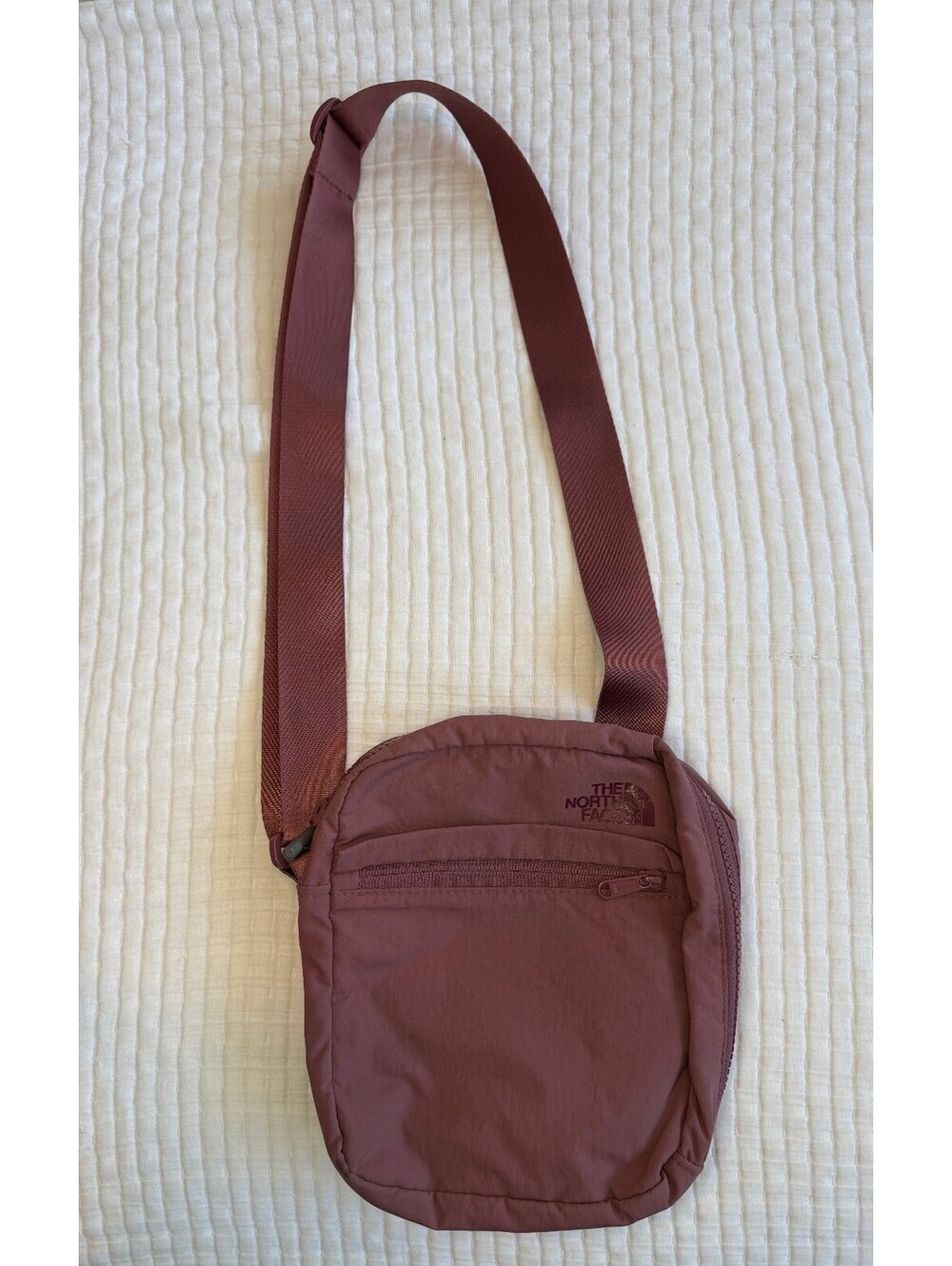 The North Face Never Stop Crossbody Pack Dark Berry Women's Bag - Picture 2 of 5